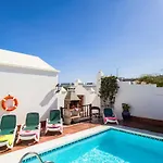 Villa Denise By Tias